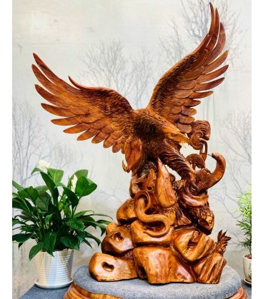 Linh Vật Đại Bàng Phong Thủy Cắp Rắn Mãng Xà