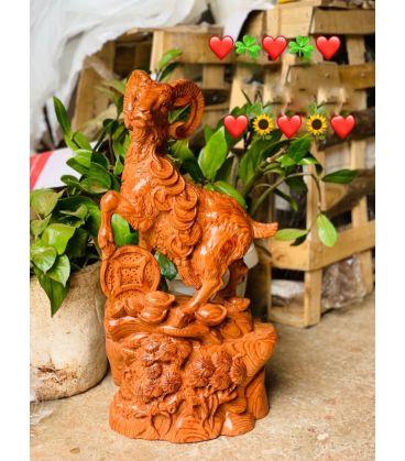 Dê Núi Ngậm Chuồi Tiền Tài Lộc