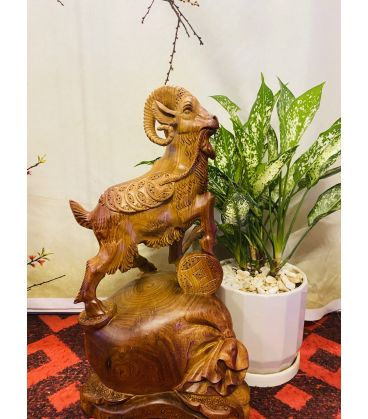 Tượng Dê Tài Lộc Ngậm Tiền Vàng Phong Thủy Gỗ Hương Ta Cao 46