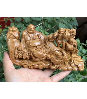 Tượng Phật Di Lặc Để Xe Ô Tô